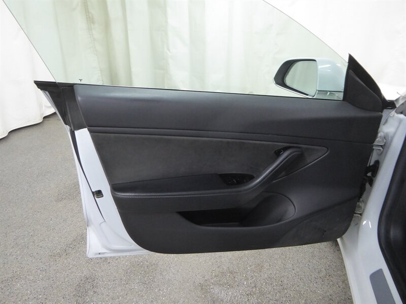 2019 TESLA MODEL 3 - Image 20