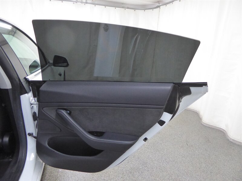 2019 TESLA MODEL 3 - Image 30