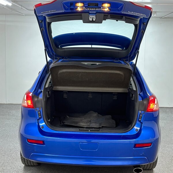 2010 Mitsubishi Lancer Sportback GTS   - Photo 10 - Downers Grove, IL 60515