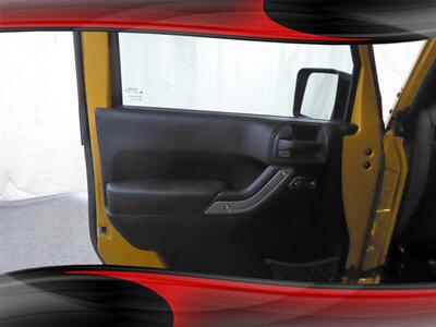 2014 Jeep Wrangler Unlimited Sport   - Photo 19 - Downers Grove, IL 60515
