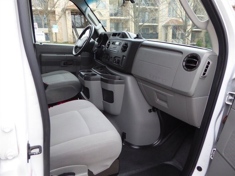 2013 FORD E-350 - Image 18