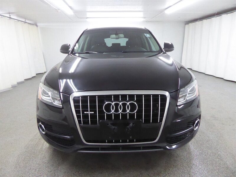 2012 Audi Q5 3.2 quattro Premium Plus  