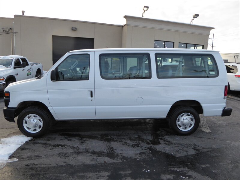 2013 FORD E-350 - Image 4