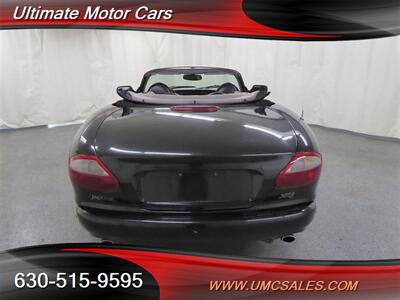 1997 Jaguar XK8   - Photo 6 - Downers Grove, IL 60515