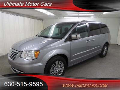 2014 Chrysler Town and Country Touring-L   - Photo 3 - Downers Grove, IL 60515