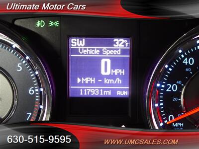 2014 Chrysler Town and Country Touring-L   - Photo 13 - Downers Grove, IL 60515