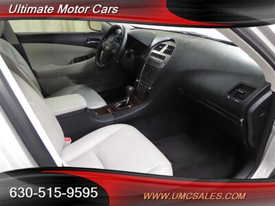 2011 Lexus ES 350   - Photo 20 - Downers Grove, IL 60515