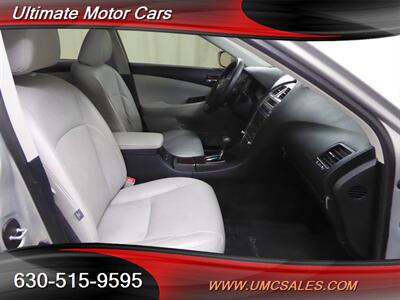 2011 Lexus ES 350   - Photo 22 - Downers Grove, IL 60515