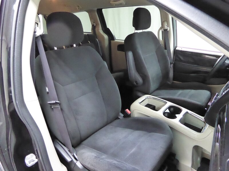 2016 DODGE GRAND CARAVAN - Image 23