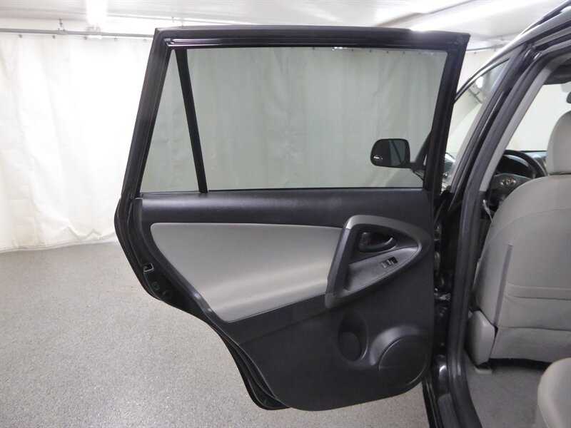 2010 Toyota RAV4 photo 25