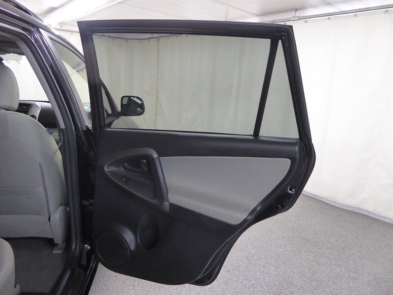 2010 Toyota RAV4 photo 28