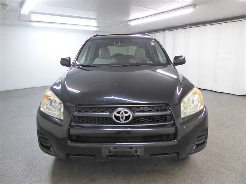 2010 Toyota RAV4 photo 2