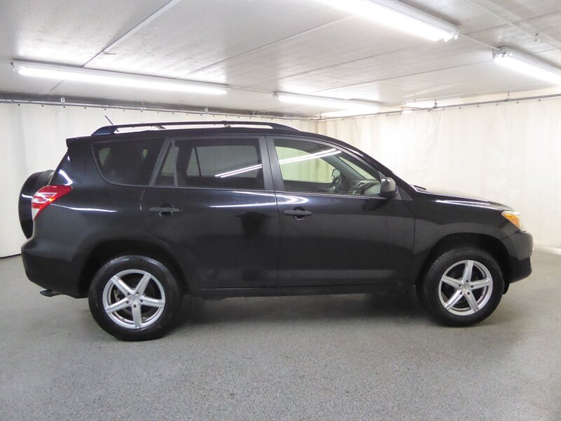 2010 Toyota RAV4 photo 8