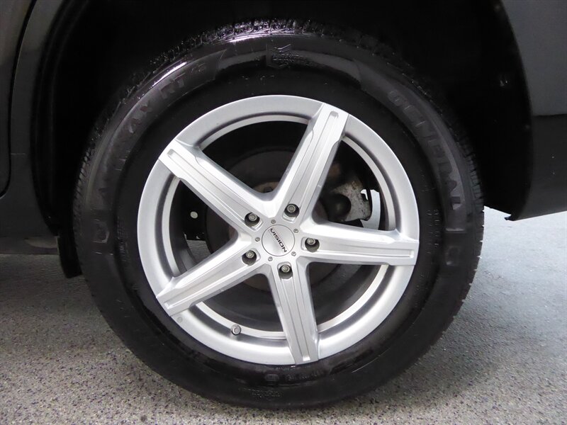 2010 Toyota RAV4 photo 31