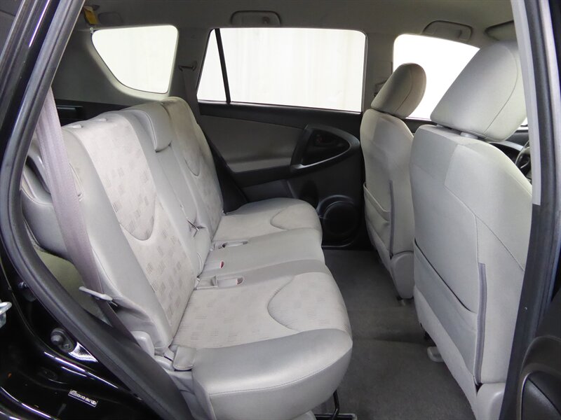 2010 Toyota RAV4 photo 27