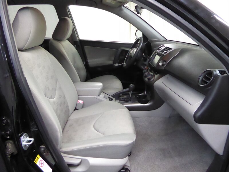2010 Toyota RAV4 photo 21