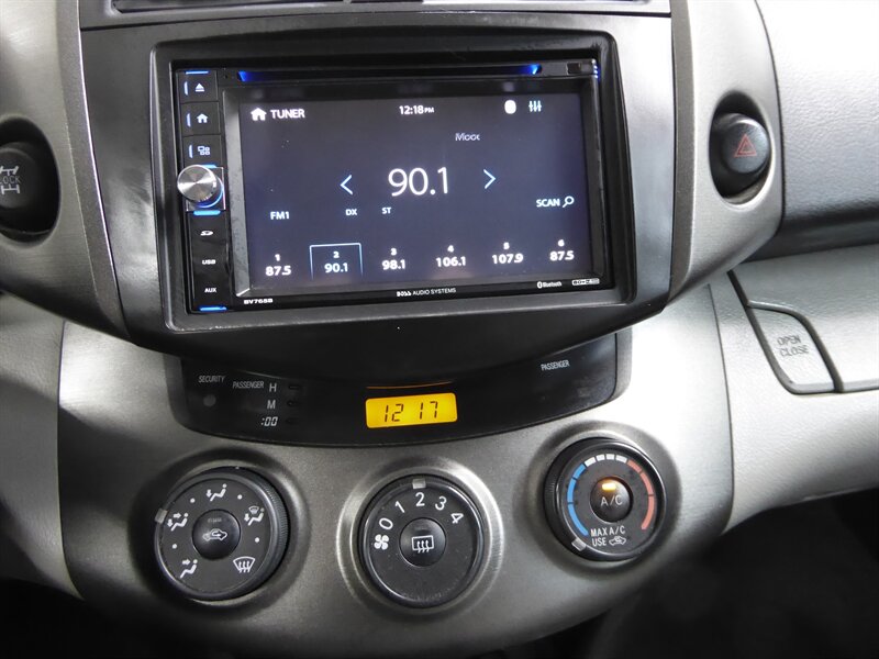 2010 Toyota RAV4 photo 13