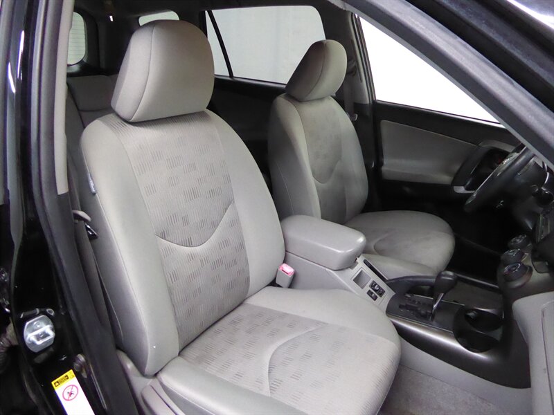2010 Toyota RAV4 photo 20