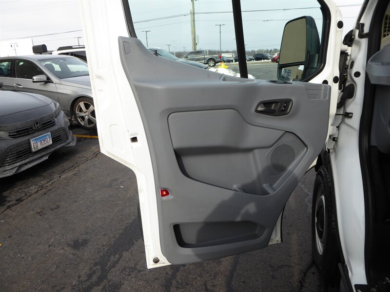 2015 FORD TRANSIT - Image 17