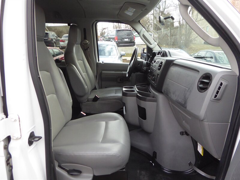 2012 FORD E-350 - Image 14