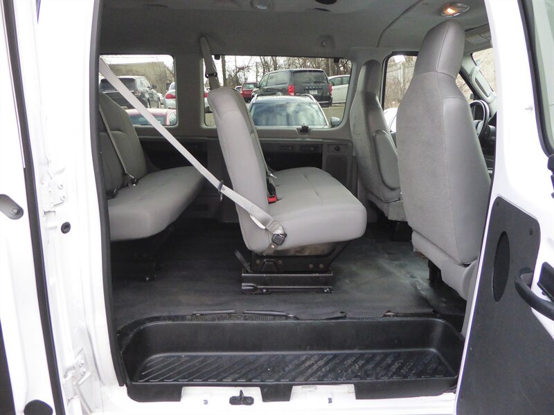 2012 FORD E-350 - Image 16