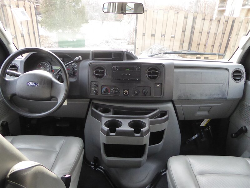 2012 FORD E-350 - Image 4