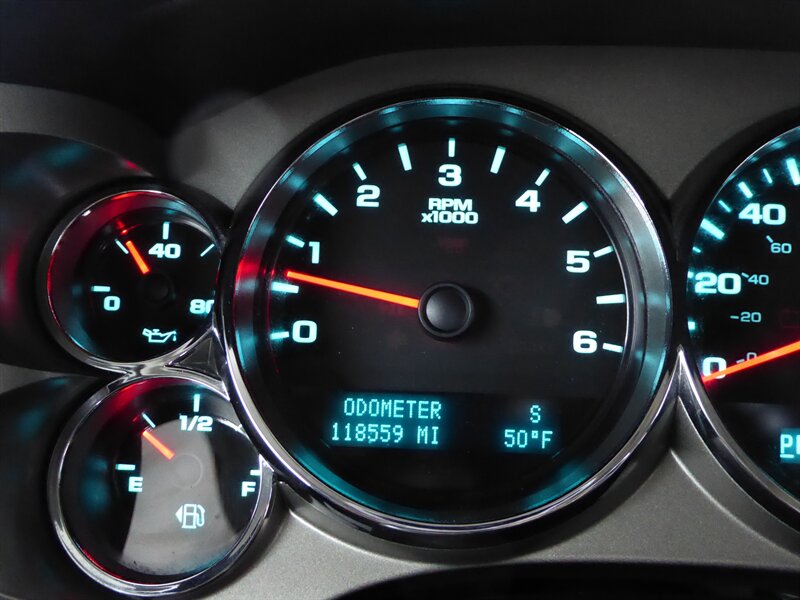 2013 CHEVROLET SILVERADO - Image 11