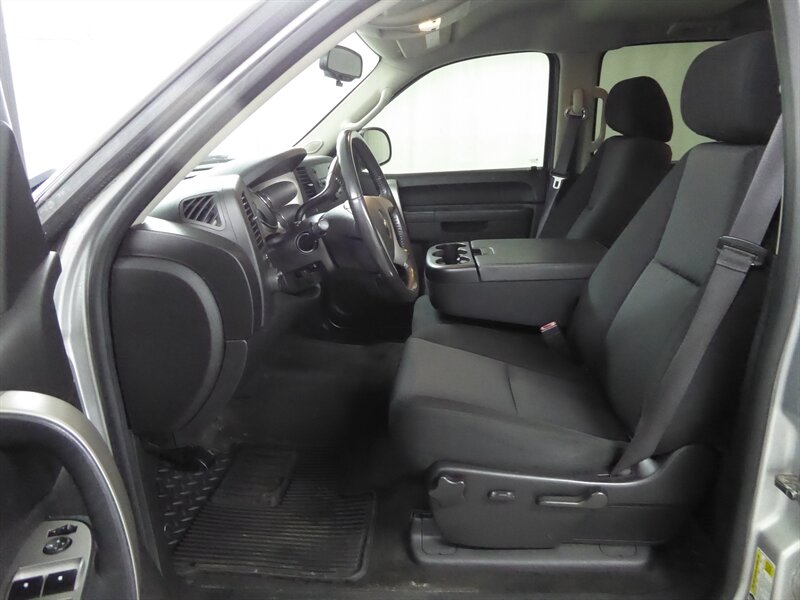 2013 CHEVROLET SILVERADO - Image 16