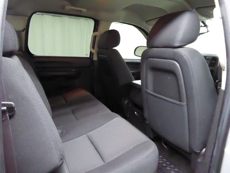 2013 CHEVROLET SILVERADO - Image 26