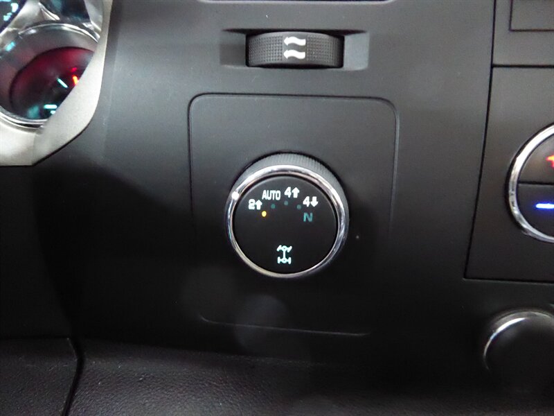 2013 CHEVROLET SILVERADO - Image 13