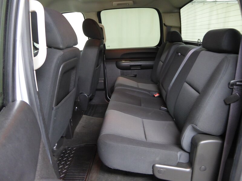 2013 CHEVROLET SILVERADO - Image 23