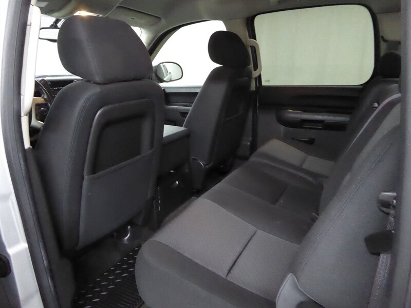 2013 CHEVROLET SILVERADO - Image 22