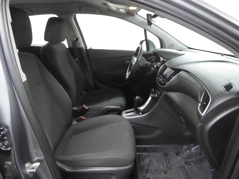 2020 CHEVROLET TRAX - Image 24