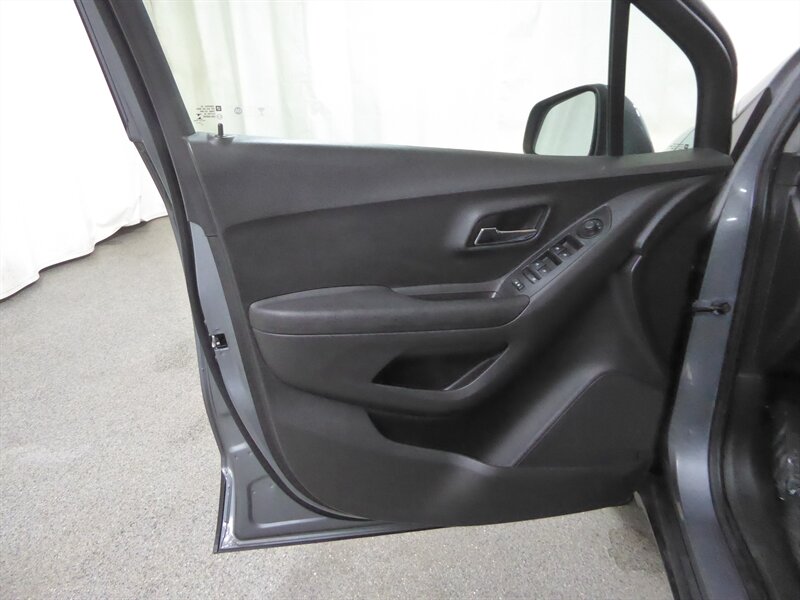 2020 CHEVROLET TRAX - Image 21