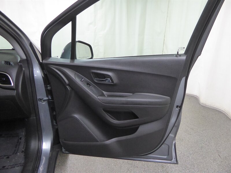 2020 CHEVROLET TRAX - Image 25