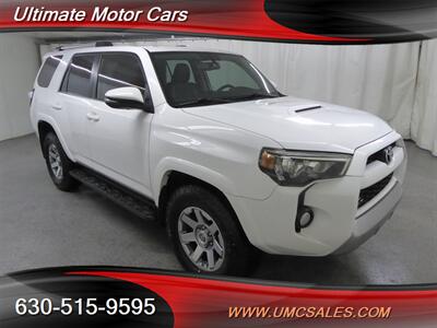 2014 Toyota 4Runner SR5   - Photo 1 - Downers Grove, IL 60515