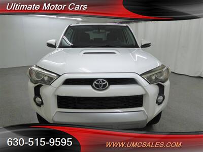 2014 Toyota 4Runner SR5   - Photo 2 - Downers Grove, IL 60515