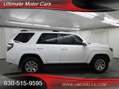 2014 Toyota 4Runner SR5   - Photo 8 - Downers Grove, IL 60515