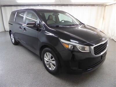 2017 Kia Sedona LX Minivan