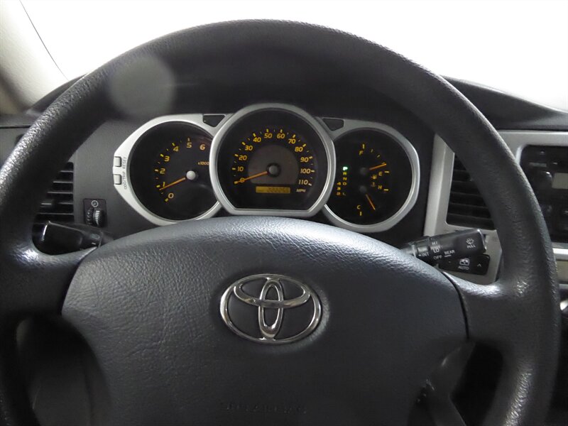 2005 Toyota 4Runner SR5 photo 10