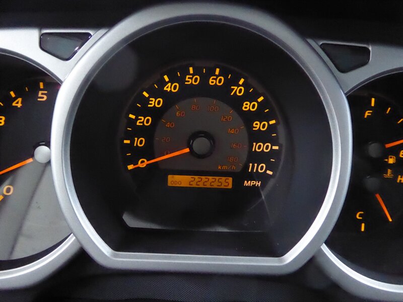 2005 Toyota 4Runner SR5 photo 11