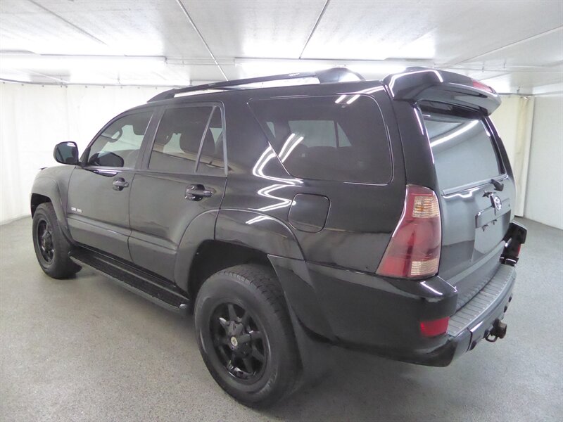 2005 Toyota 4Runner SR5 photo 5