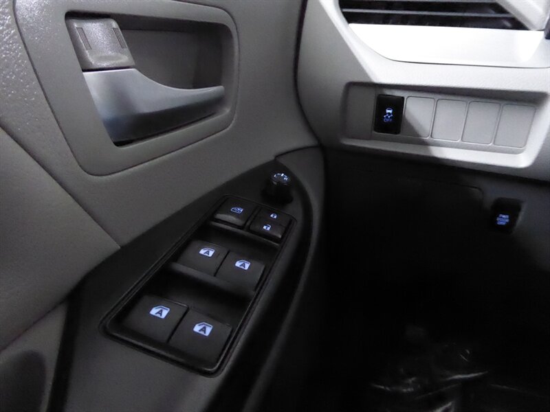 2016 TOYOTA SIENNA - Image 17