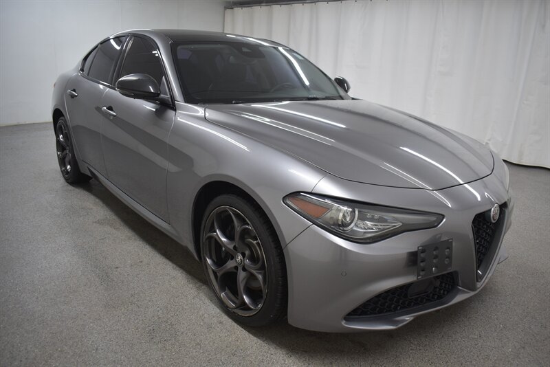 Lipari Gray Metallic 2019 Alfa Romeo Giulia Ti AWD Sedan All-Wheel Drive Automatic