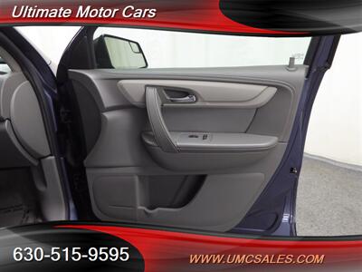 2014 Chevrolet Traverse LS   - Photo 22 - Downers Grove, IL 60515