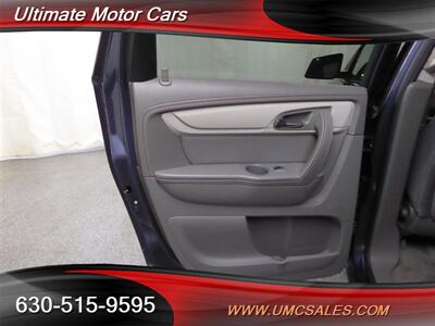 2014 Chevrolet Traverse LS   - Photo 26 - Downers Grove, IL 60515