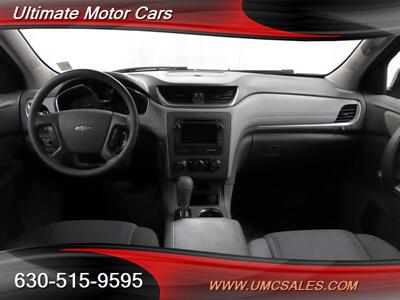 2014 Chevrolet Traverse LS   - Photo 7 - Downers Grove, IL 60515