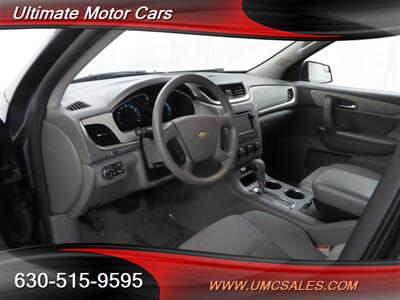 2014 Chevrolet Traverse LS   - Photo 15 - Downers Grove, IL 60515