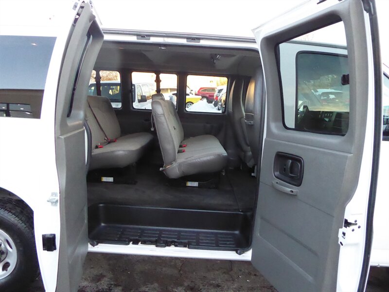 2012 CHEVROLET EXPRESS - Image 25