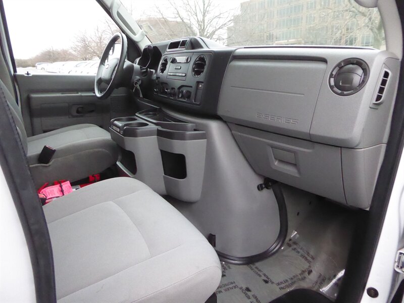 2012 FORD E-350 - Image 20